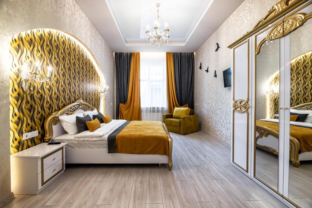 2 Bedroom Apartment Tykha Street City Center With Parking Place 리비프 외부 사진