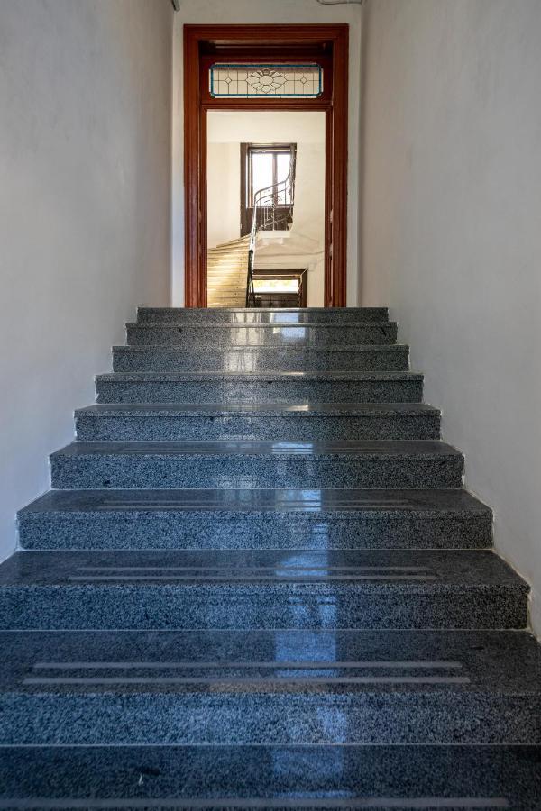 2 Bedroom Apartment Tykha Street City Center With Parking Place 리비프 외부 사진